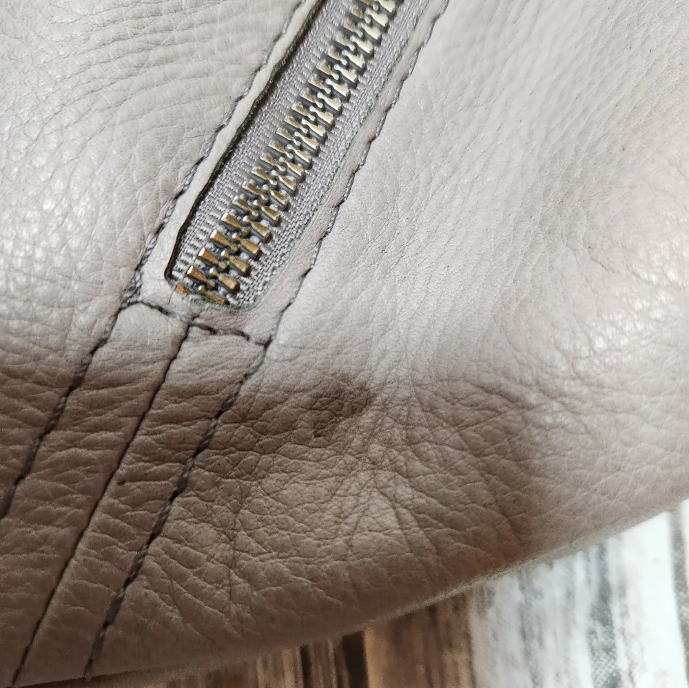 American leather Taupe Hobo‎